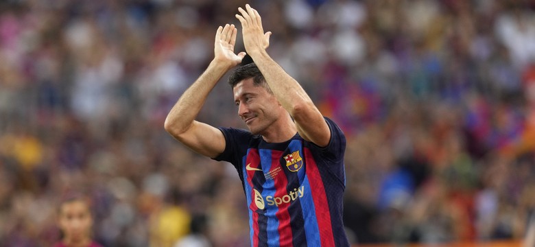 Barcelonie brakuje 30-40 mln euro, by zgłosić Lewandowskiego do rozgrywek