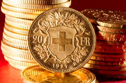 Kredyt we frankach: Ustawa bez funduszu konwersji, kredytobiorcom zostają sądy