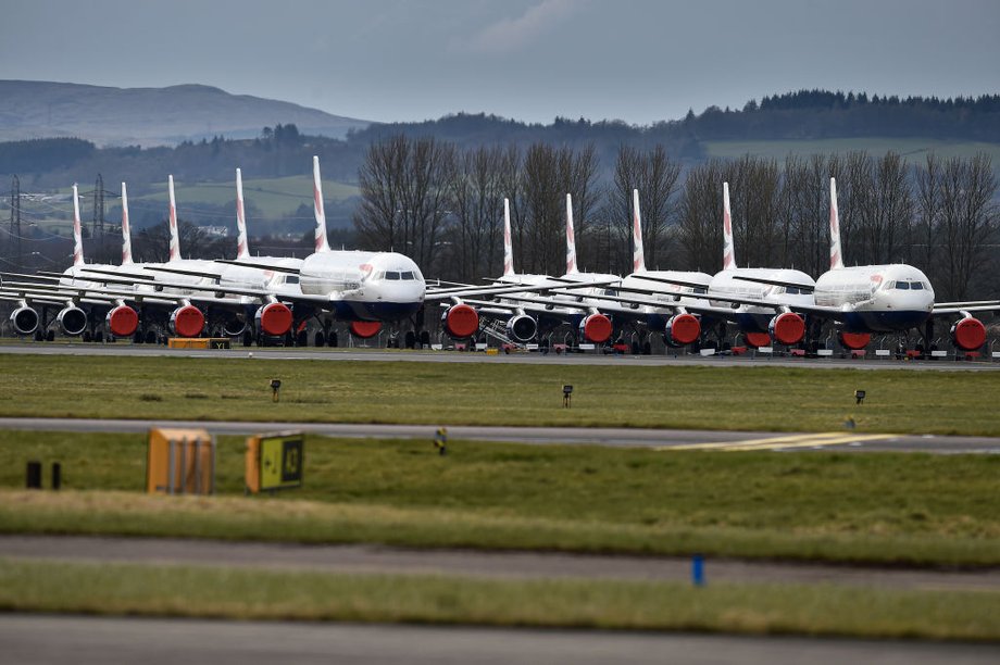 Samoloty linii British Airways zajmują jeden z pasów startowych na lotnisku w Glasgow