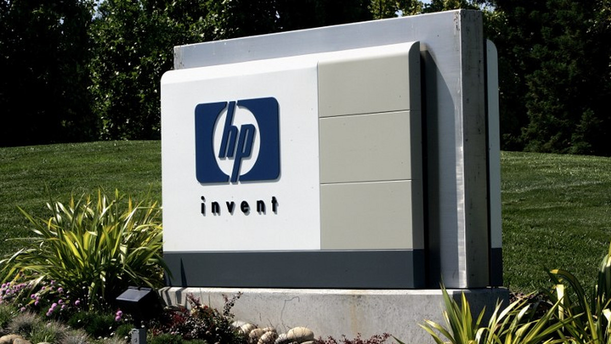 Hewlett-Packard (HP) nie planuje zamknięcia swojej filii w Polsce - poinformowała dyrektor w HP Clare Loxley. W specjalnym oświadczeniu koncern przyznał się do korupcji i zgodził się zapłacić 108 mln dolarów kary.