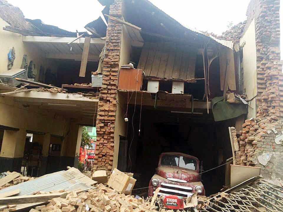 NEPAL EARTHQUAKE (Building in ruins after Nepal quake)