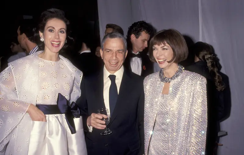 Carolyn Roehm, S.I. Newhouse i Anna Wintour Fot. Ron Galella/Ron Galella Collection via Getty Images)