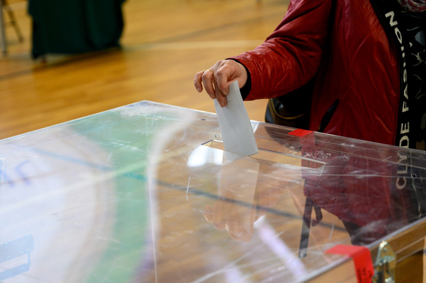 Poniedziałkowa "Rzeczpospolita" informuje, że dotarła do raportu firmy Check Point, która przeanalizowała 36 procesów wyborczych (parlamentarnych, prezydenckich i lokalnych)