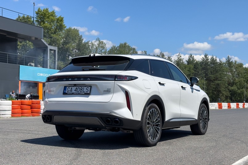 Omoda 9 Super Hybrid