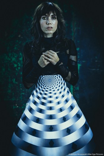 Olga Bołądź w filmie 'Człowiek z magicznym pudełkiem'; fot. Bartosz Mrozowski/Alter Ego Pictures