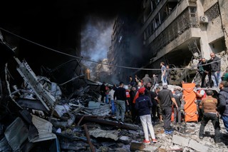 Nagły zwrot po ataku Izraela. Iran znów zablokował Ormuz, rozejm z USA wisi na włosku