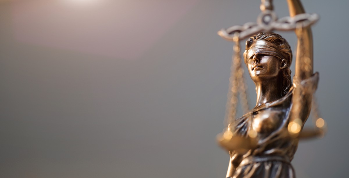 Do 8 stycznia przyszłego roku Izba Kontroli Nadzwyczajnej Sądu Najwyższego odroczyła w poniedziałek rozpoznanie pytań prawnych dotyczących badania niezależności Krajowej Rady Sądownictwa. Powodem decyzji jest m.in. złożone niedawno stanowisko prokuratury w tej sprawie.