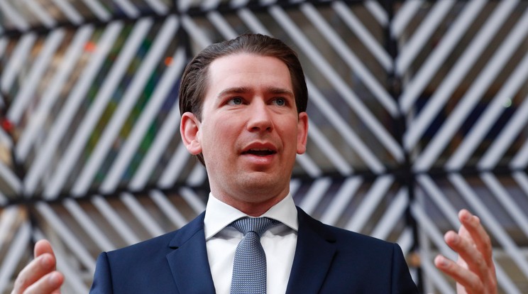 Sebastian Kurz politikusi karrierjét a bevándorlással szembeni kemény fellépésre építette / Fotó: MTI/EPA/Pool/Johanna Geron