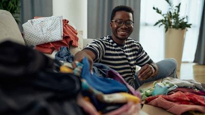 Video: Learn how to fold all kinds of clothes, towels, underwear in 56 seconds/Courtesy