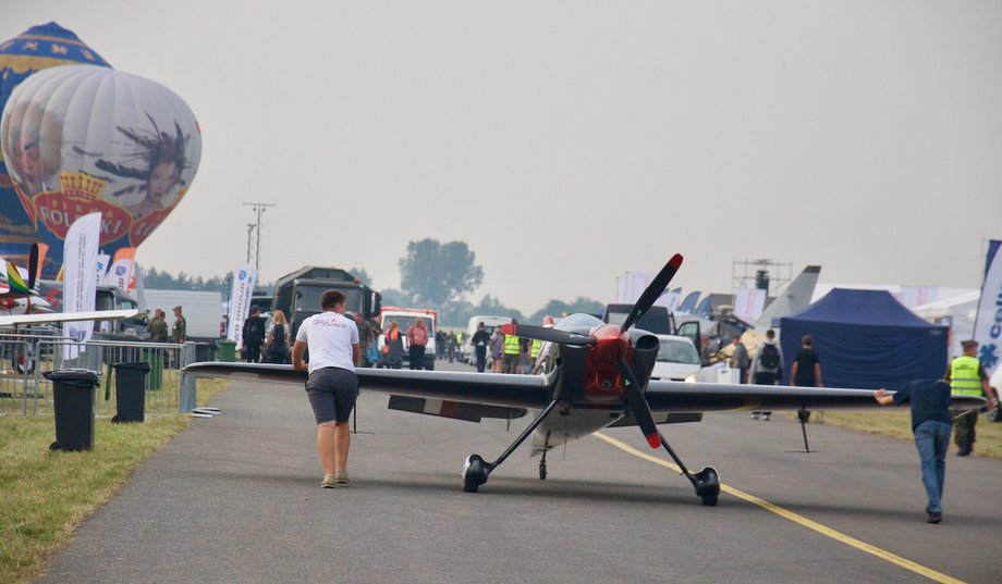 Air Show 2017 Radom to impreza dwudniowa. Przygotowania do pokazów rozpoczęły się już kilka dni wcześniej - podczas treningów i prób. 