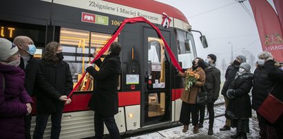 Kronikarze Gdańska upamiętnieni. Maciej Kosycarz i jego ojciec mają swój tramwaj!