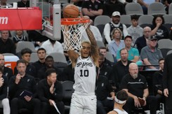 Dziewięć punktów Sochana, szósta z rzędu porażka San Antonio Spurs [WIDEO]