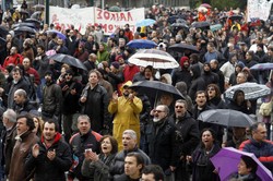 Kryzys w Grecji: Media publiczne wznowią nadawanie