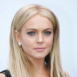 Lindsay Lohan prosi o więcej szacunku