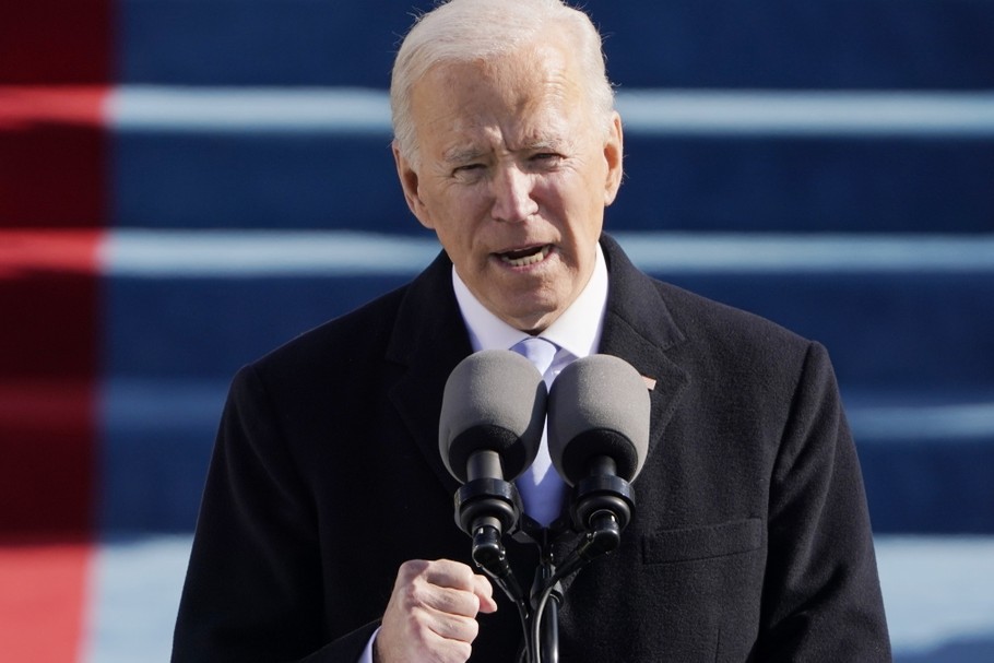 Zdaniem ekspertów od polityki międzynarodowej nowy prezydent USA Joe Biden w znacznie większym stopniu wierzy w zasadność działania instytucji ponadnarodowych. Jest też bliski zacieśnieniu współpracy z Unią Europejską. Nie wyklucza to jednak napięć na linii UE-USA