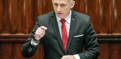 Neumann: przykrywa się aferę w MSWiA teczkami "Bolka"