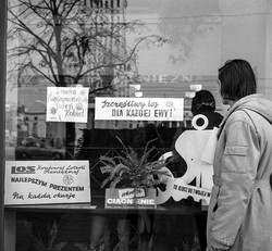 Sanyo, Currara i oczywiście Pewex. QUIZ o luksusie w PRL. Na pytaniu nr 10 każdy się wykłada