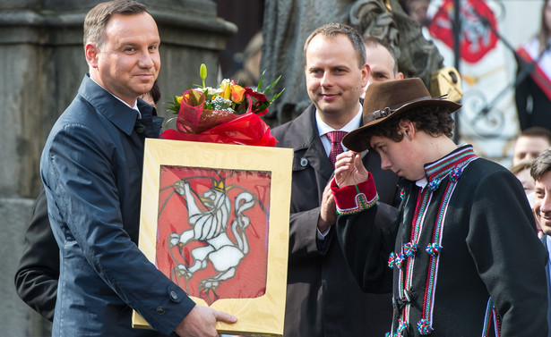 Prezydent Andrzej Duda: Nie wycofuję się z zobowiązań wyborczych