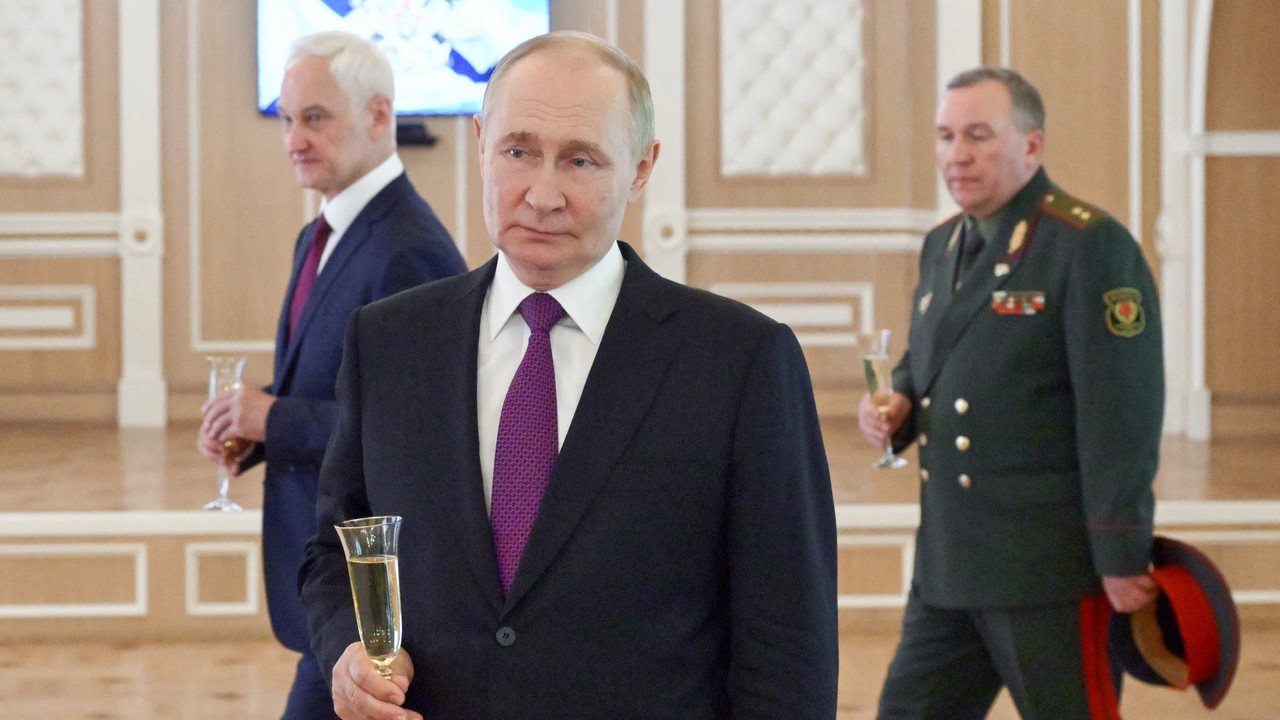 Donald Trump dał się wciągnąć w gierki Putina. To część planu Rosji, by wyniszczyć Zachód. "Wygrać wszystko"