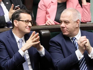 Premier Mateusz Morawiecki i minister aktywów państwowych Jacek Sasin 