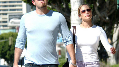 Nem titkolják a kapcsolatukat: Jennifer Lopez és Ben Affleck nyilvánosan sétálgatott – fotó