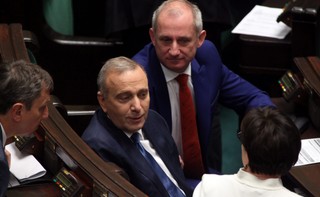 Neumann do Kuchcińskiego: Nie wyrzucać dziennikarzy z budynku Sejmu