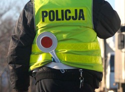 Lizakiem nakłaniał do seksu