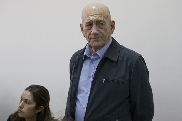 Były premier Izraela Ehud Olmert winny korupcji