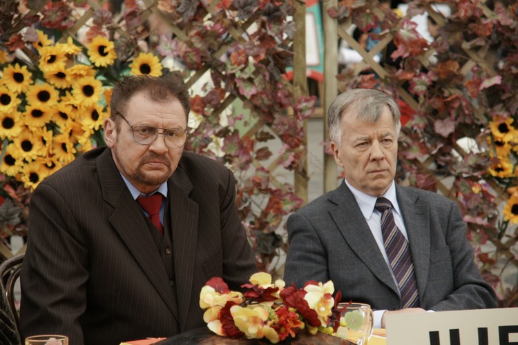 Profesor Jan Miodek w filmie 'Od pełni do pełni'