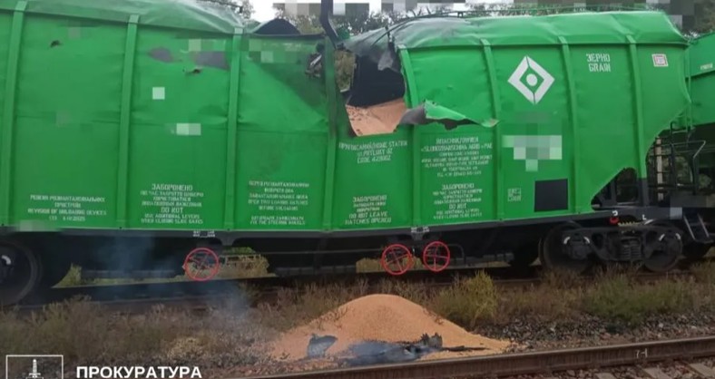 Zniszczony ukraiński wagon