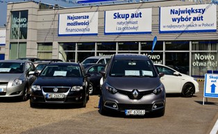 Prawie nowe auta tanieją! Nawet o 3 tys. zł mniej niż rok temu