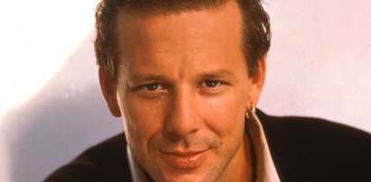 Był gwiazdą i stoczył się na dno. Tak zmieniał się Mickey Rourke