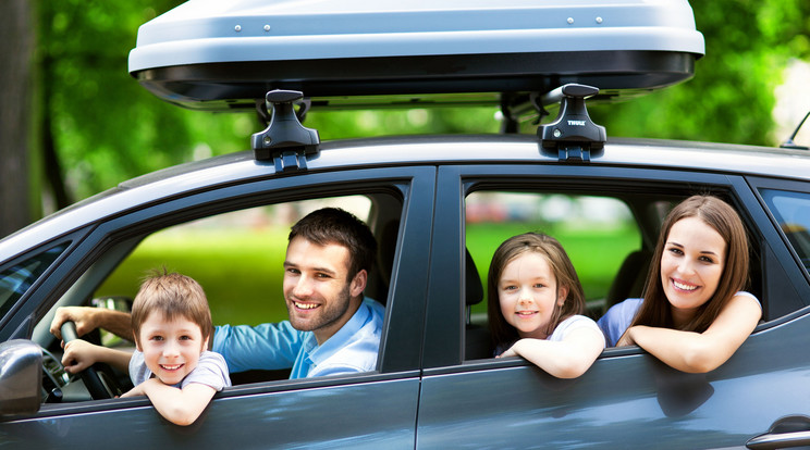 Az autósok 70%-a nem ellenőrzi gépjárművének abroncsait az utazás előtt