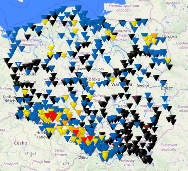 Stany wód w rzekach: kolor czarny oznacza strefę stanów niskich, niebieski - średnich, żółty - wysokich, pomarańczowy - przekroczenie stanów ostrzegawczych, czerwony - przekroczenie stanów alarmowych