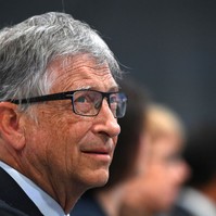 Oltásokról tárgyalt Bill Gates Pakisztánban