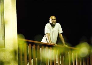 Samuel L. Jackson w filmie &quot;Lakeview Terrace&quot;