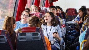 „Wielkopolska z klasą” – nowy program wycieczek szkolnych w 2026 roku. Samorządy otrzymają do 10 tys. zł dofinansowania