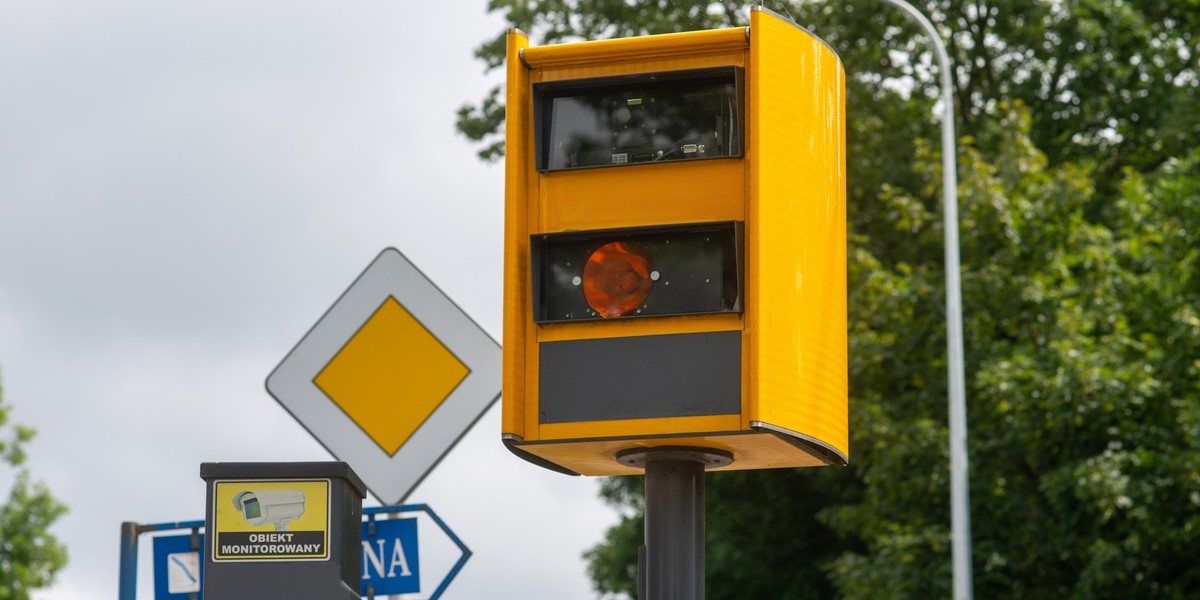 Nowe fotoradary na polskich drogach. Gdzie je spotkasz? Zobacz naszą mapę!