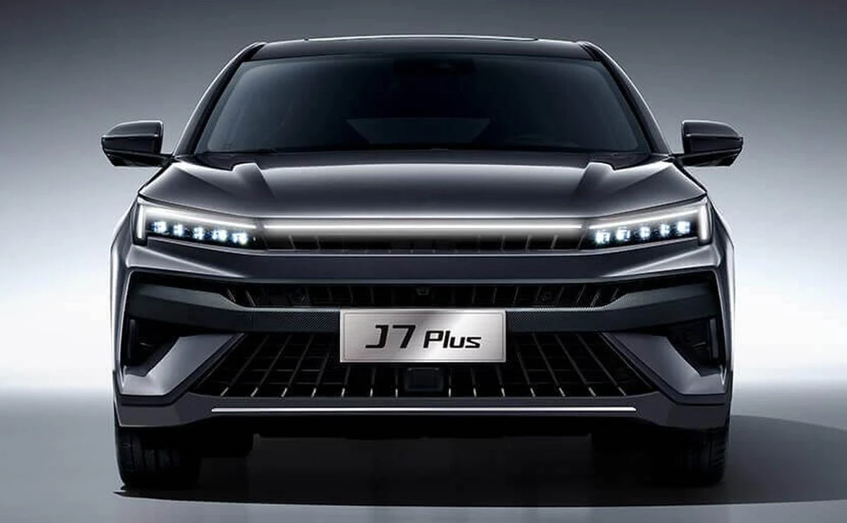 JAC Motors wjeżdża do Polski. Oto tani SUV i liftback, silnik 1.5 pod maską