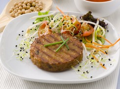 Tofu zdrowym zamiennikiem mięsa. Właściwości odżywcze. Jak jeść tofu?