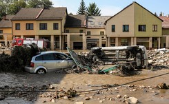 Rzeka zmyła z powierzchni ziemi Stronie Śląskie. Straty szacowane na ponad miliard złotych