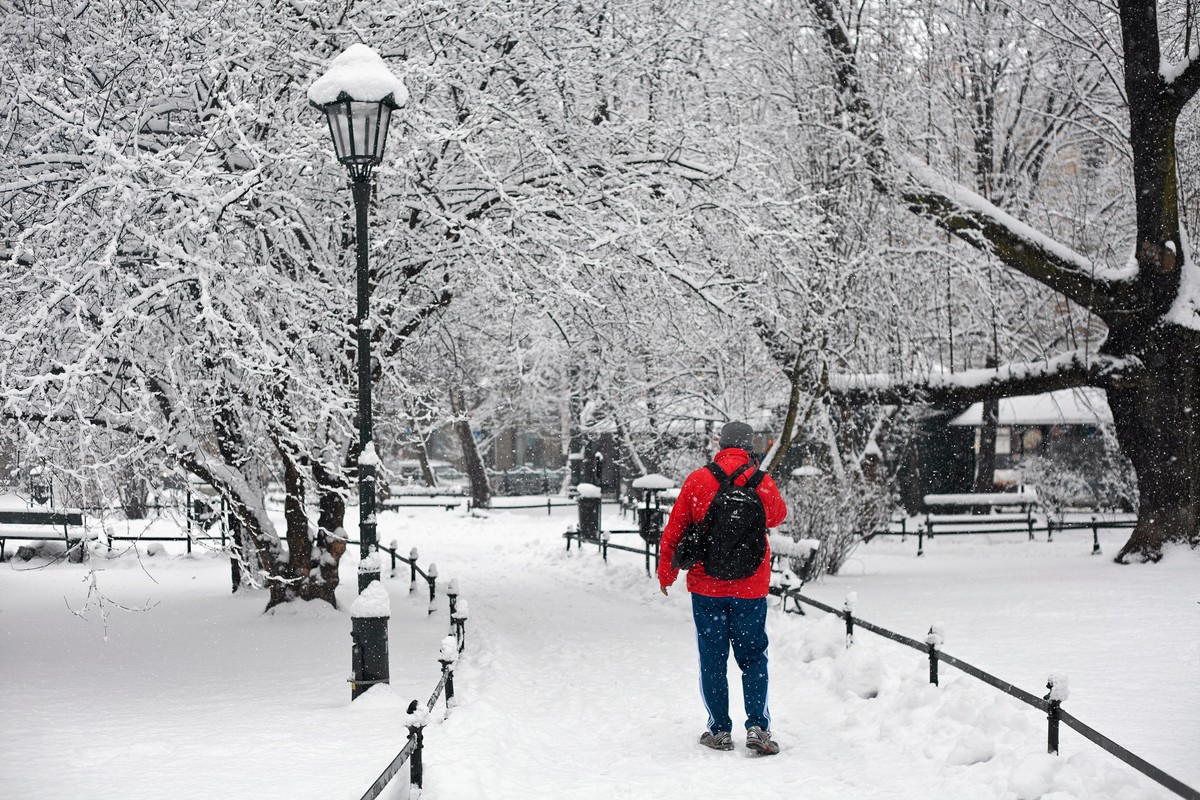 Zima i śnieg w Wielki Piątek w Krakowie