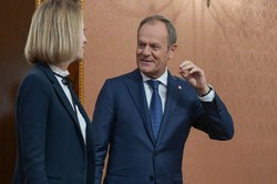 Tusk: Reżim Łukaszenki chce wykorzystać kwestię migracji i presji na naszą granicę wschodnią
