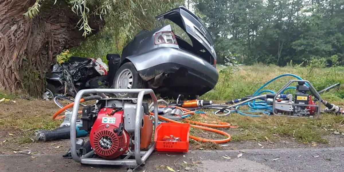 Opatów. Tragiczny wypadek trójki uczniów. Nie żyje 18-latek.