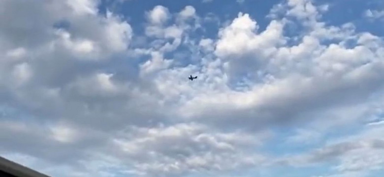 Pilot krążącego nad Missisipi samolotu groził samobójstwem
