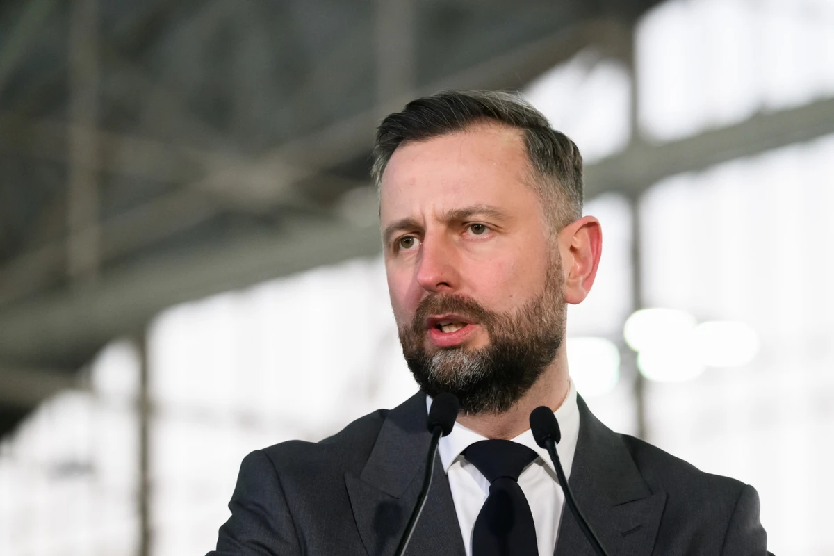Косиняк-Камыш «рекомендует смирение» коллегам из ПО. «Они никогда не правили без ПСЛ»