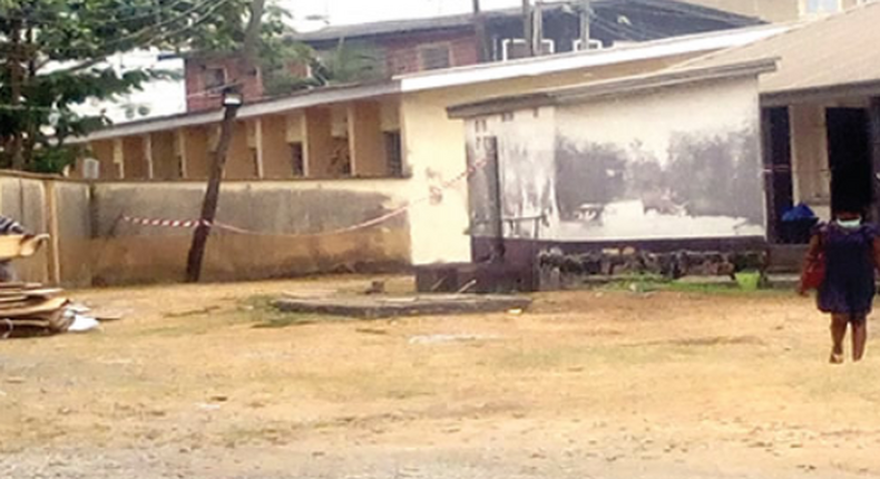 Mainland Hospital in Yaba where the Italian coronavirus patient is being quarantined (Punch)