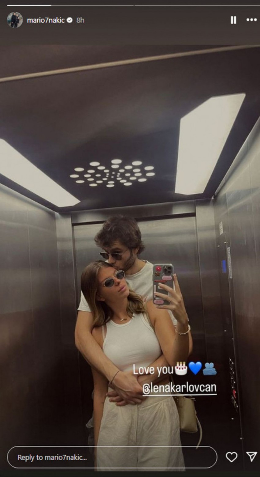 Mario Nakić sa devojkom