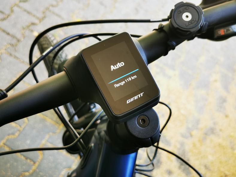 Po naładowaniu baterii komputer szacuje zasięg roweru w trybie automatycznego wspomagania na prawie 120 km