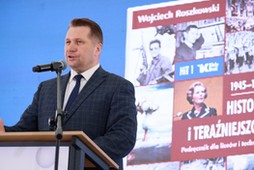 Minister edukacji i nauki Przemysław Czarnek podczas konferencji dla nauczycieli dot. przedmiotu Historia i Teraźniejszość.